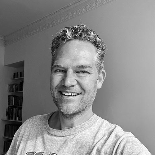 Justin Maelzer, Graphic and UI/UX Designer based in Bath, UK